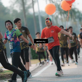 Runner Photo 6421095