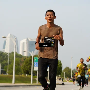 Runner Photo 6421106