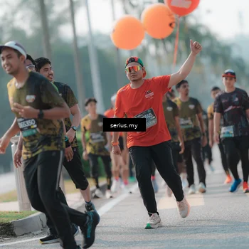 Runner Photo 6421111