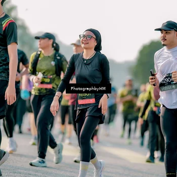 Runner Photo 6421123