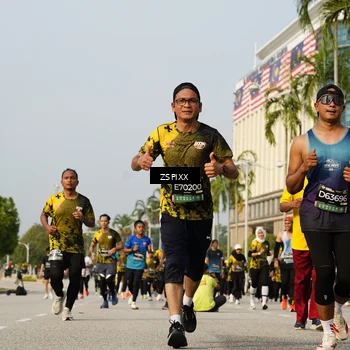 Runner Photo 6421130