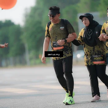 Runner Photo 6421180