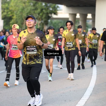 Runner Photo 6421190