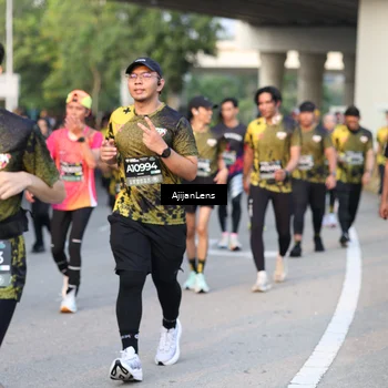 Runner Photo 6421245