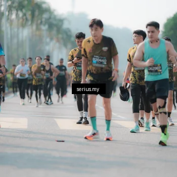 Runner Photo 6421269