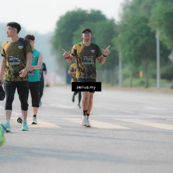 Runner Photo 6421305