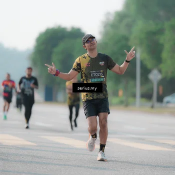 Runner Photo 6421309