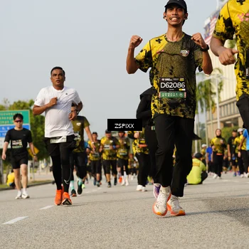 Runner Photo 6421310
