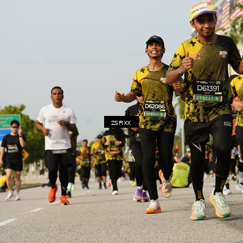 Runner Photo 6421326