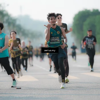 Runner Photo 6421334