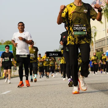 Runner Photo 6421335