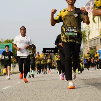Runner Photo 6421336