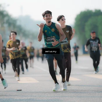 Runner Photo 6421338