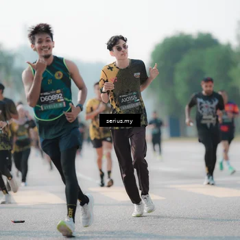 Runner Photo 6421339
