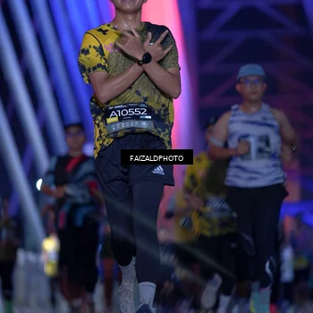 Runner Photo 6421348