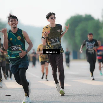 Runner Photo 6421350