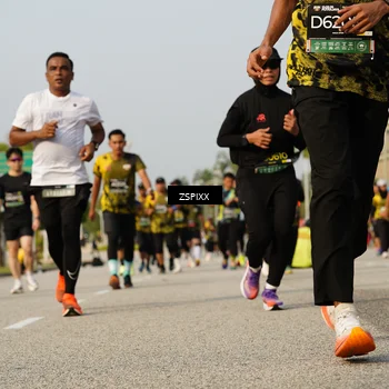 Runner Photo 6421363