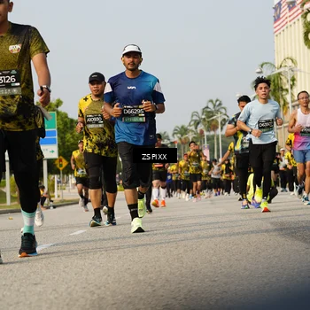 Runner Photo 6421379