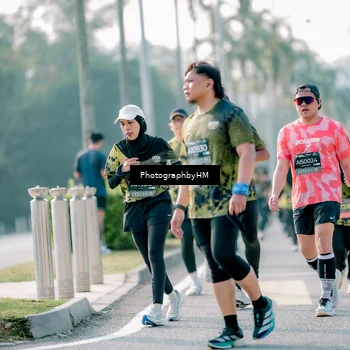 Runner Photo 6421387