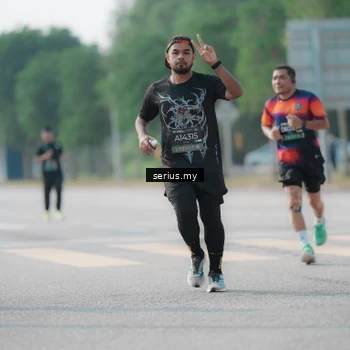 Runner Photo 6421399