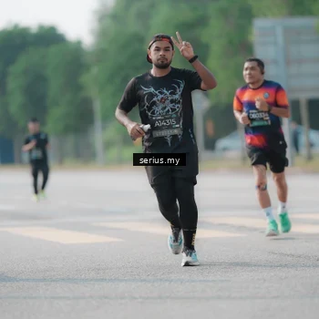 Runner Photo 6421400