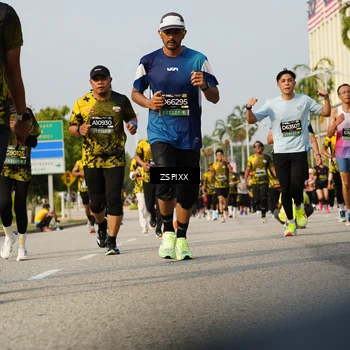 Runner Photo 6421401