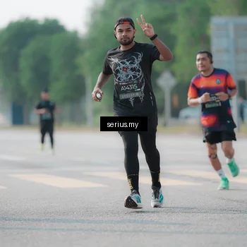 Runner Photo 6421403