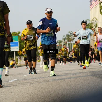 Runner Photo 6421411