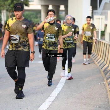 Runner Photo 6421419