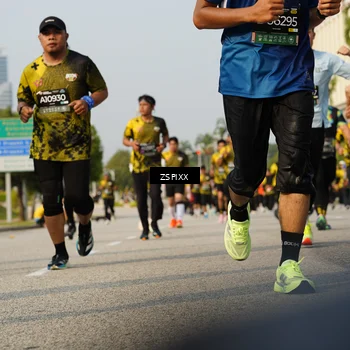 Runner Photo 6421449