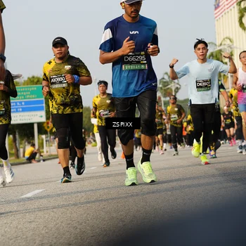 Runner Photo 6421453