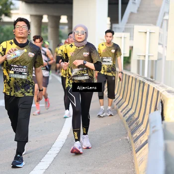 Runner Photo 6421458