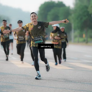 Runner Photo 6421468