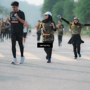 Runner Photo 6421477
