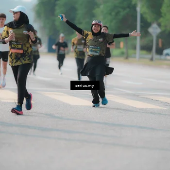 Runner Photo 6421494