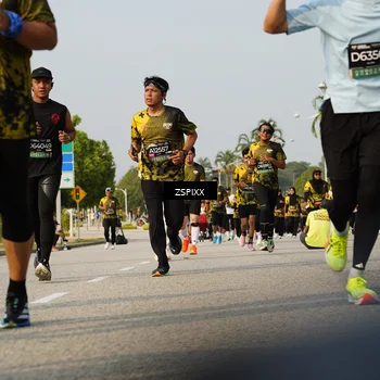 Runner Photo 6421500
