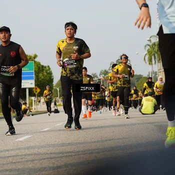 Runner Photo 6421516