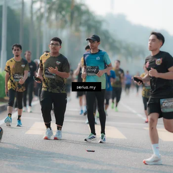 Runner Photo 6421540