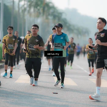 Runner Photo 6421544