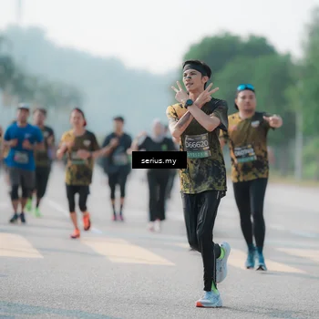 Runner Photo 6421551
