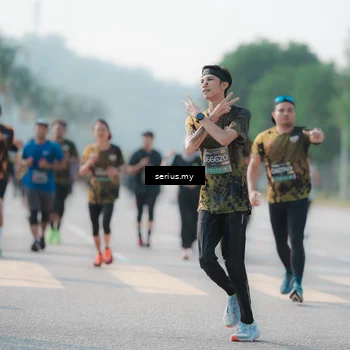 Runner Photo 6421555