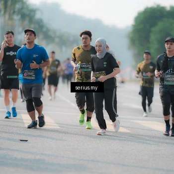 Runner Photo 6421589