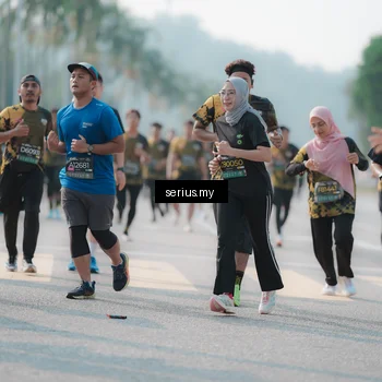 Runner Photo 6421594