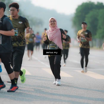 Runner Photo 6421610