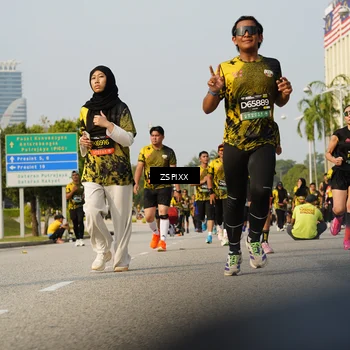 Runner Photo 6421626