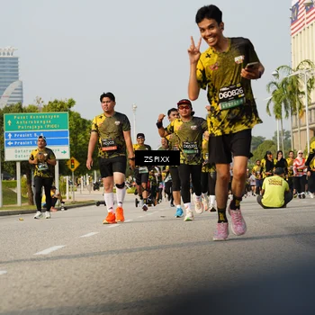 Runner Photo 6421635