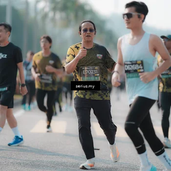 Runner Photo 6421647