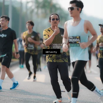 Runner Photo 6421651