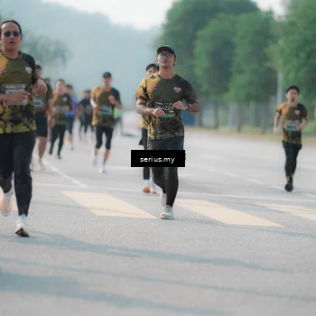 Runner Photo 6421655