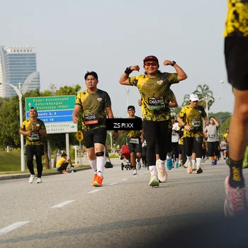 Runner Photo 6421659